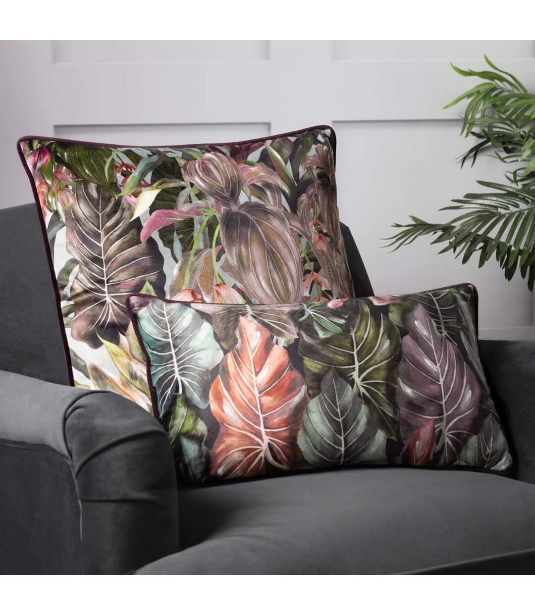 Mogori wild medinilla cushion cover 50cm x 50cm aubergine Wylder-3