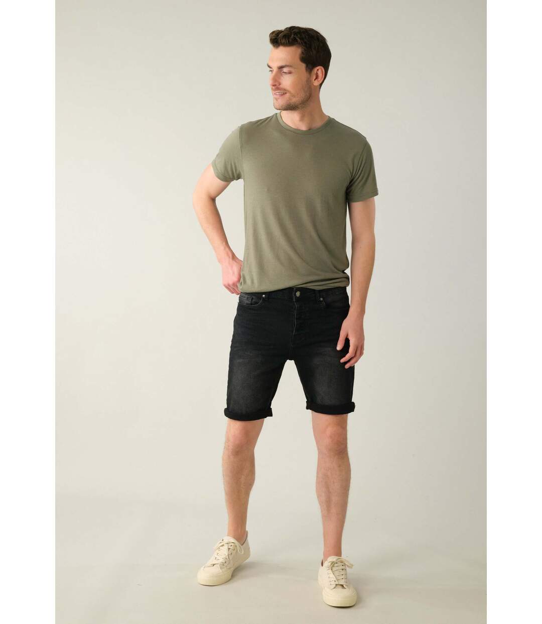 Bermuda longueur genou pour homme KURT-2