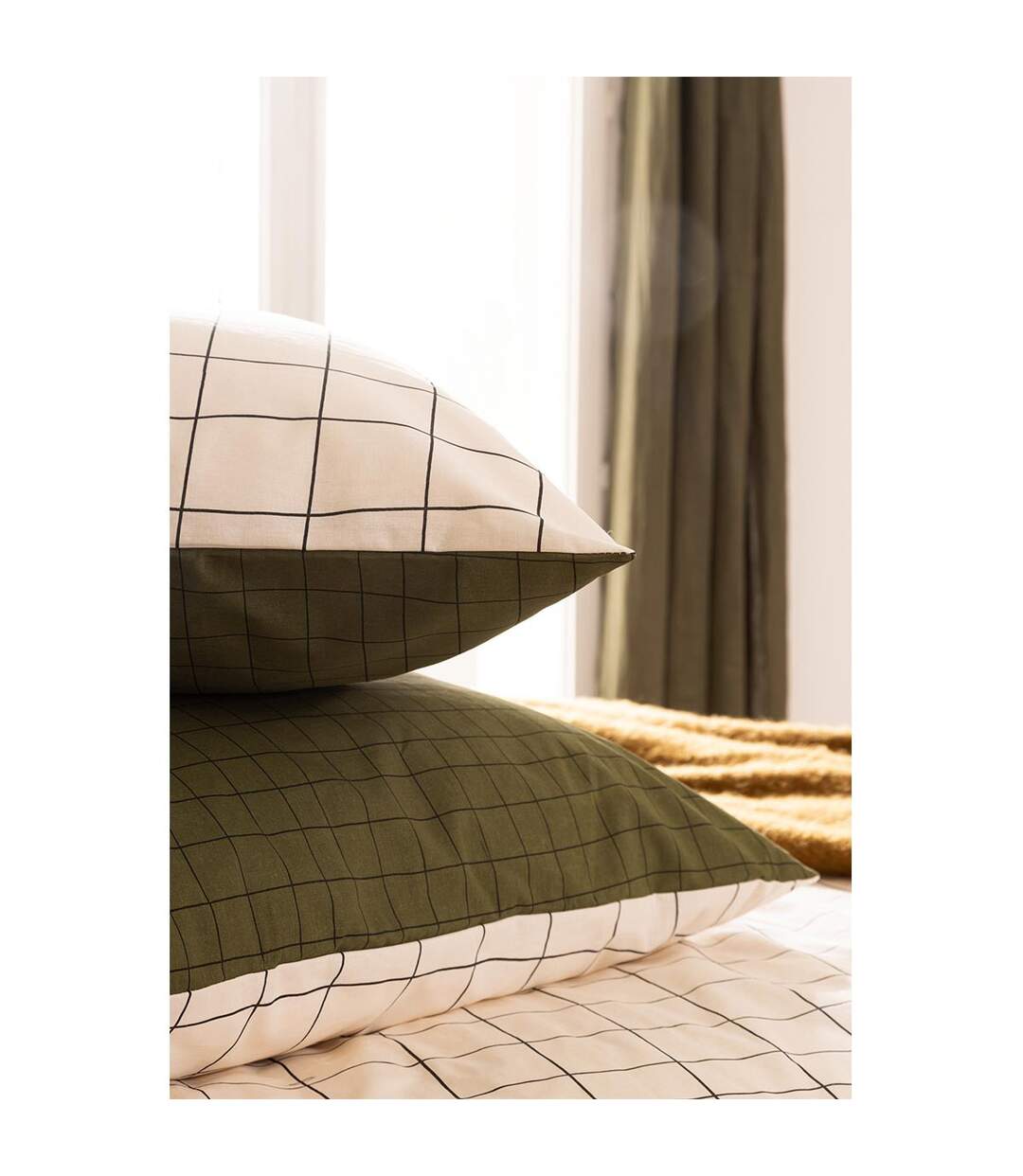 Parure de Lit 3 Pièces Maati 240x220cm Beige-5