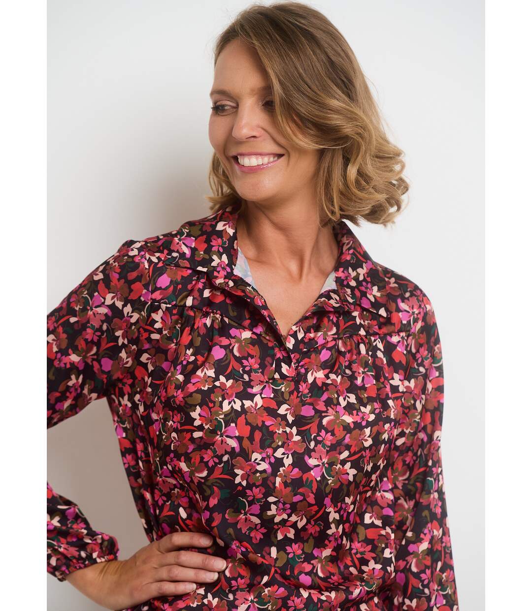 Blouse imprimée col V manches élastiquées-4