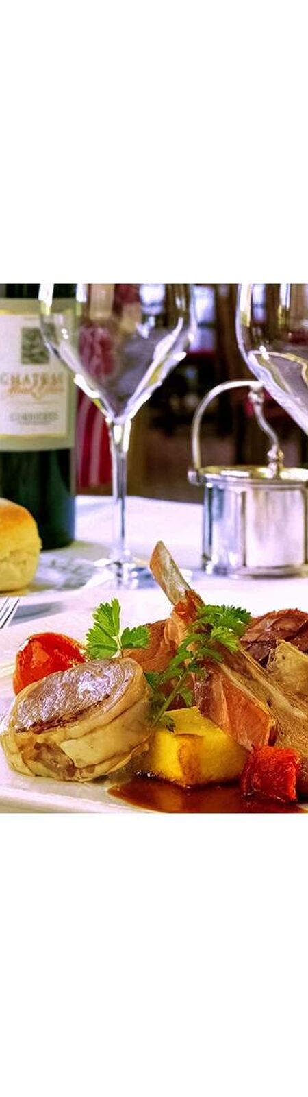 2 jours romantiques en hôtel 5* à Carcassonne avec dîner au restaurant étoilé MICHELIN La Barbacane - SMARTBOX - Coffret Cadeau Séjour