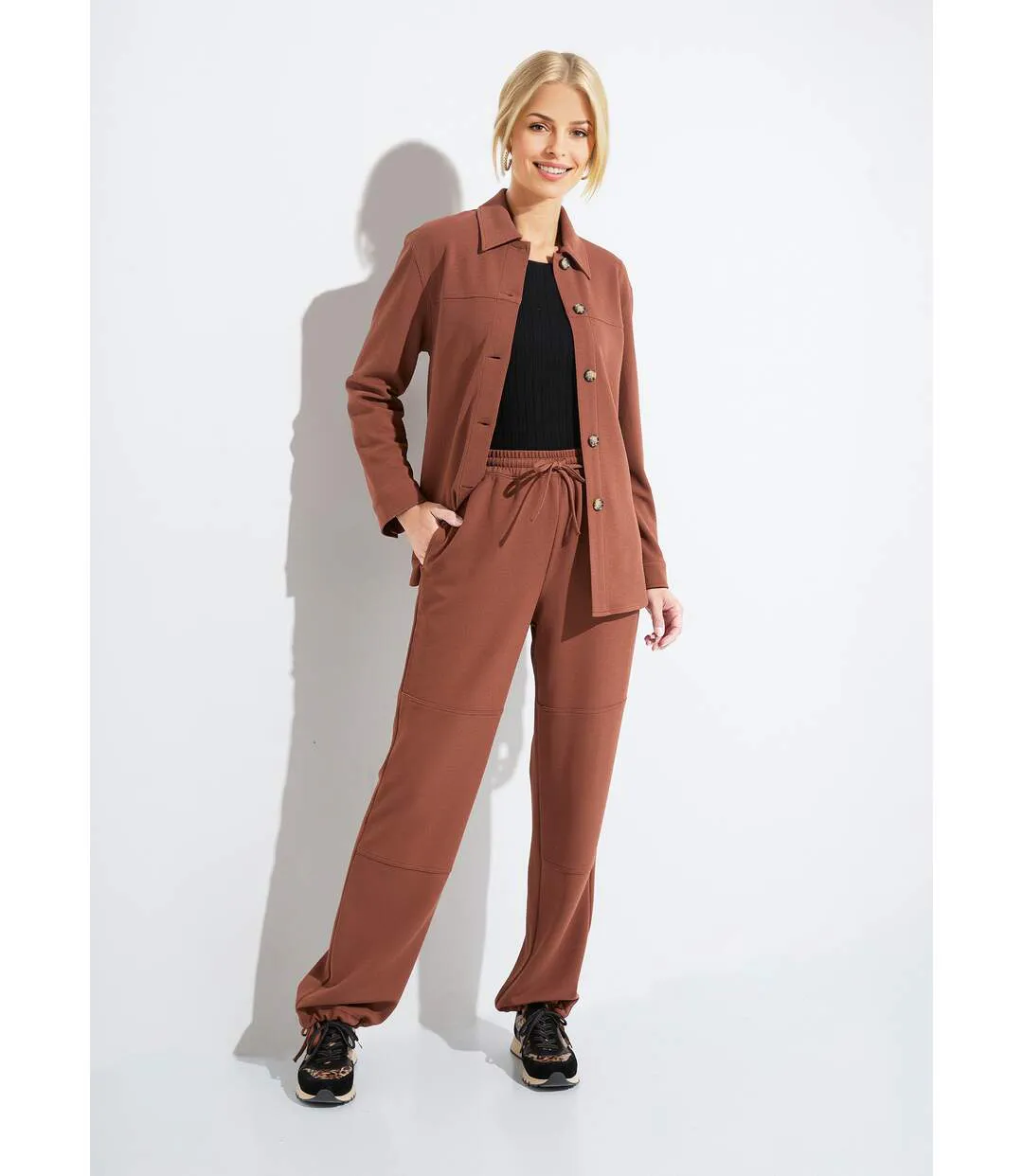 Pantalon large ceinture élastiquée maille crêpe unie-3