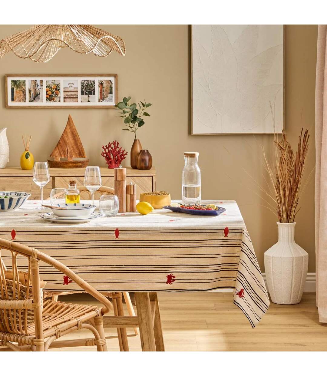 Nappe Brodée Océania 150x250cm Beige-4