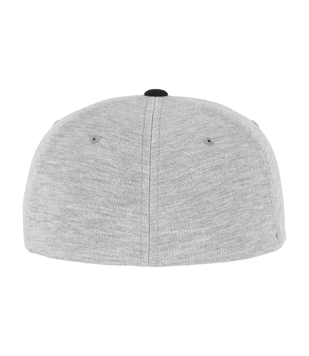 Casquette flexfit gris / noir Yupoong