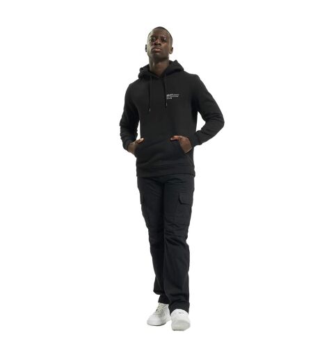 Noir Mister Tee