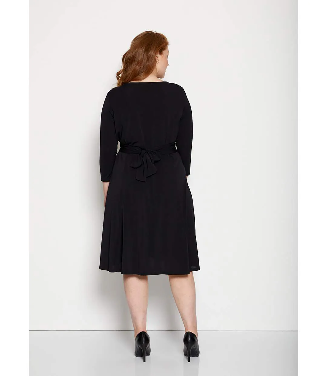 Robe courte cache-coeur en maille-2
