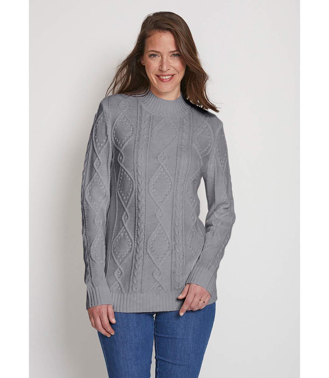Pull chaud court col montant torsades-1