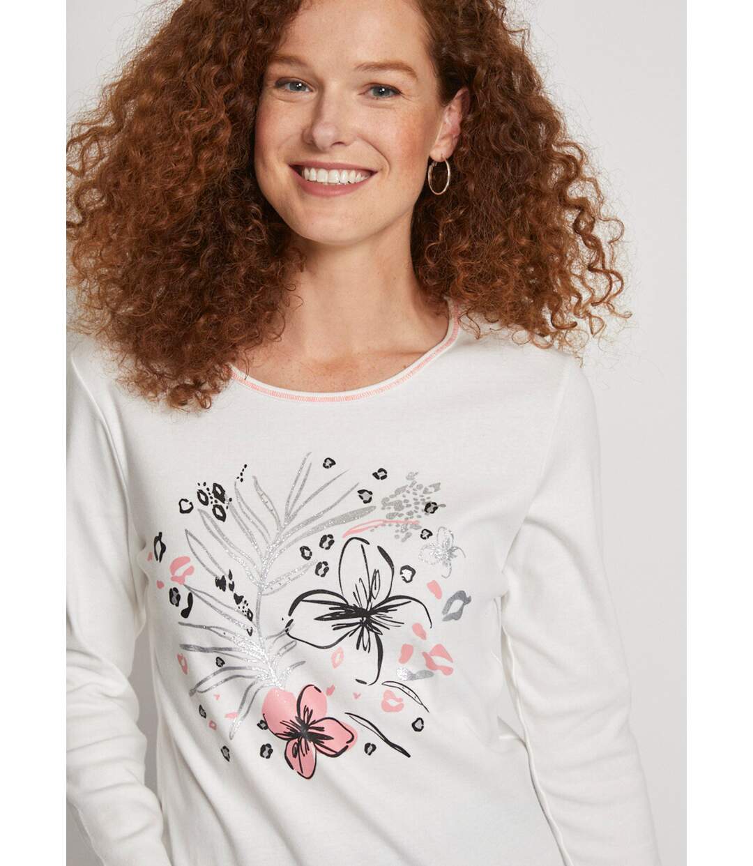 T-shirt court col rond motif brillant-5
