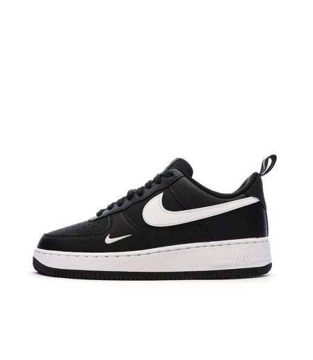 Baskets noires/blanches femme nike air force 1 '07