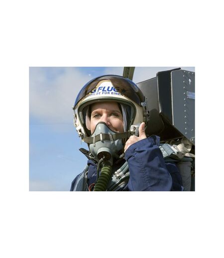 Pilote d'un jour à Riga : vol de 35 min dans un avion de chasse militaire L-39 Albatros - SMARTBOX - Coffret Cadeau Sport & Aventure