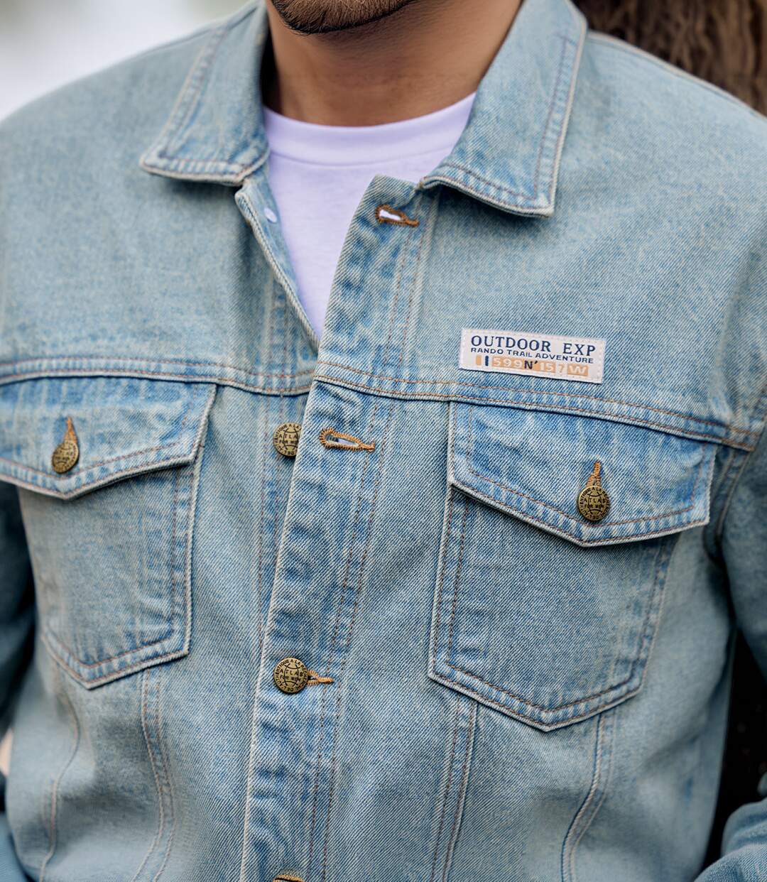 Hellblaue Jeans-Jacke-3