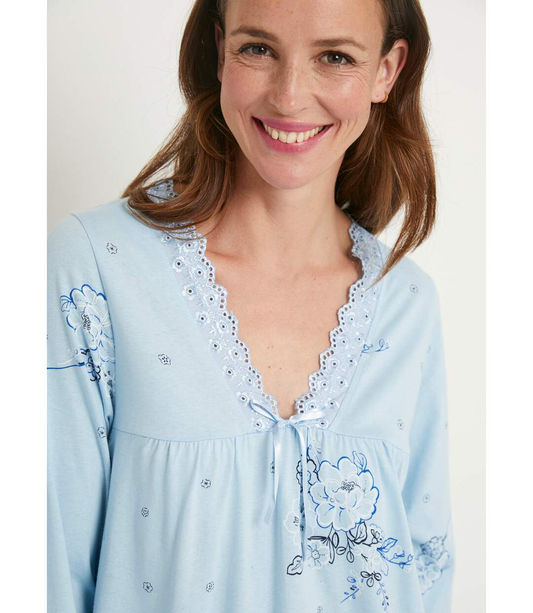 Chemise de nuit mi longue coton brodé manches 3/4-3