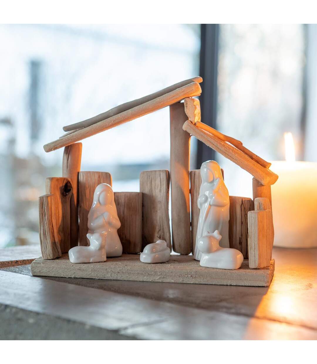 Crèche de Noël Toit Incliné 23cm Naturel & Blanc-2