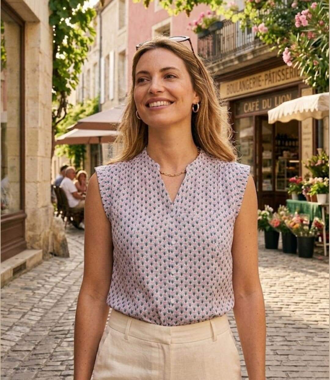 Chemisier sans manches MAYFLOWER N1131A : le top en viscose fluide pour un été frais et élégant-5