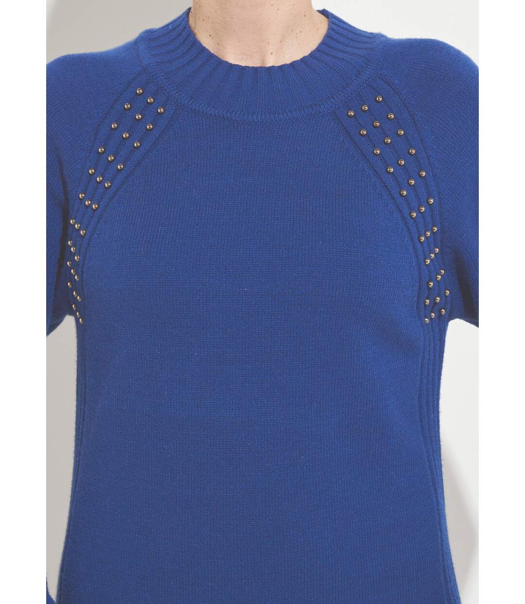 Robe-pull col montant détails côtelés perlés-3