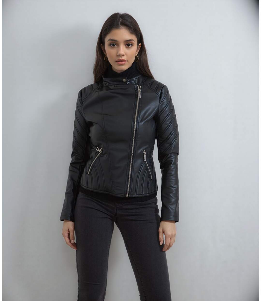 Blouson Chic Femme Noir en Simili Cuir - élégant et Confortable avec Poches Zippées et Col Large-5