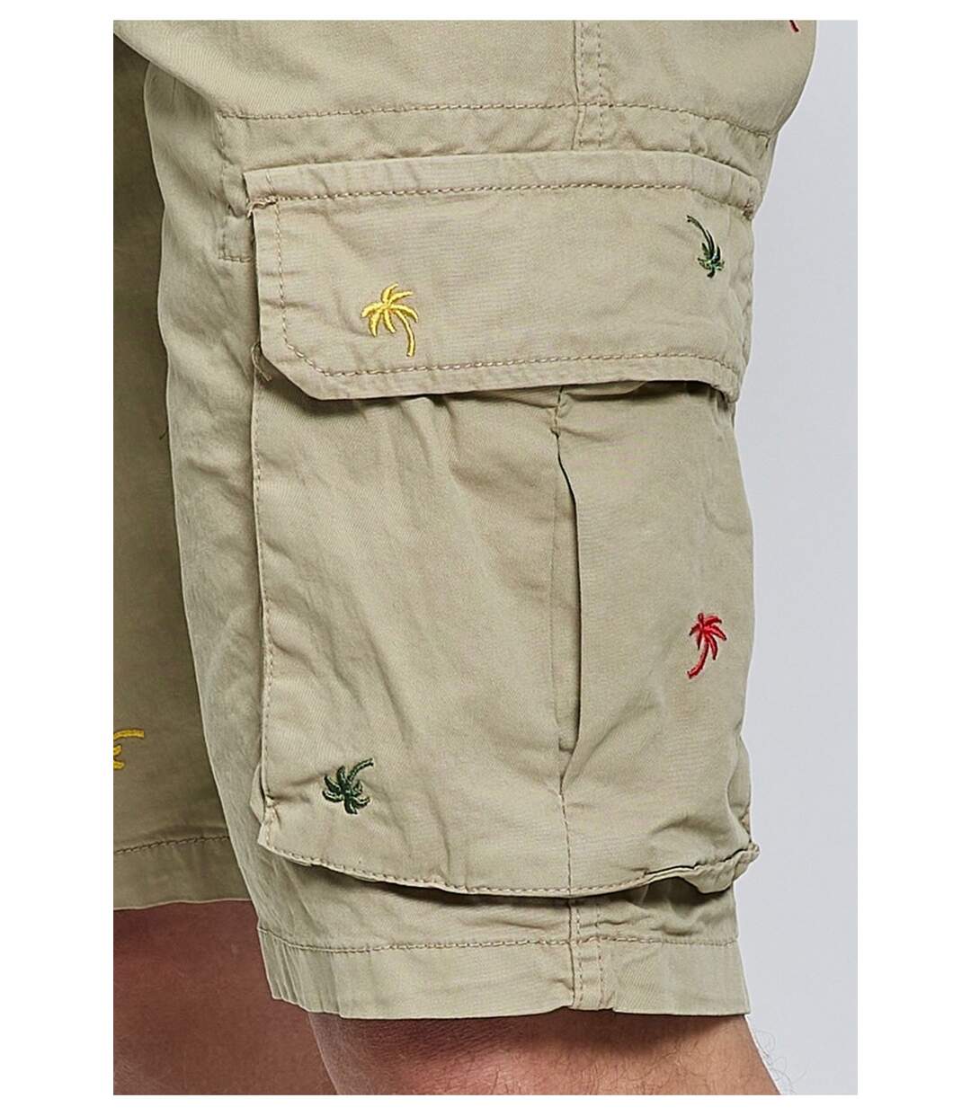 Short Cargo à motifs