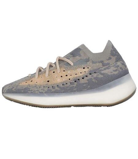 Baskets boost femme beige gris Yeezy