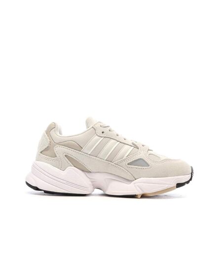 Baskets beiges mixte adidas falcon