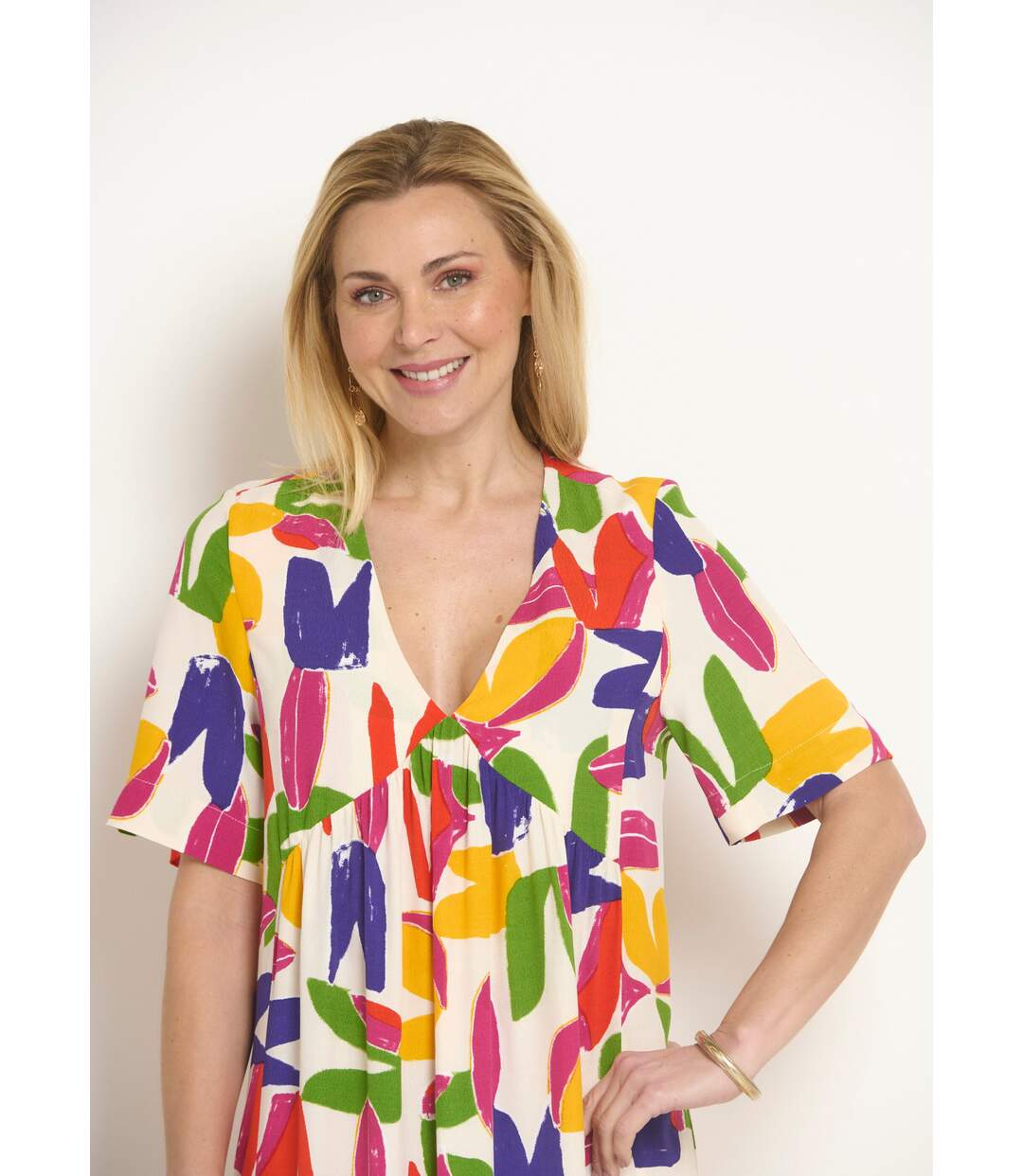 Robe longue col V motif abstrait-3