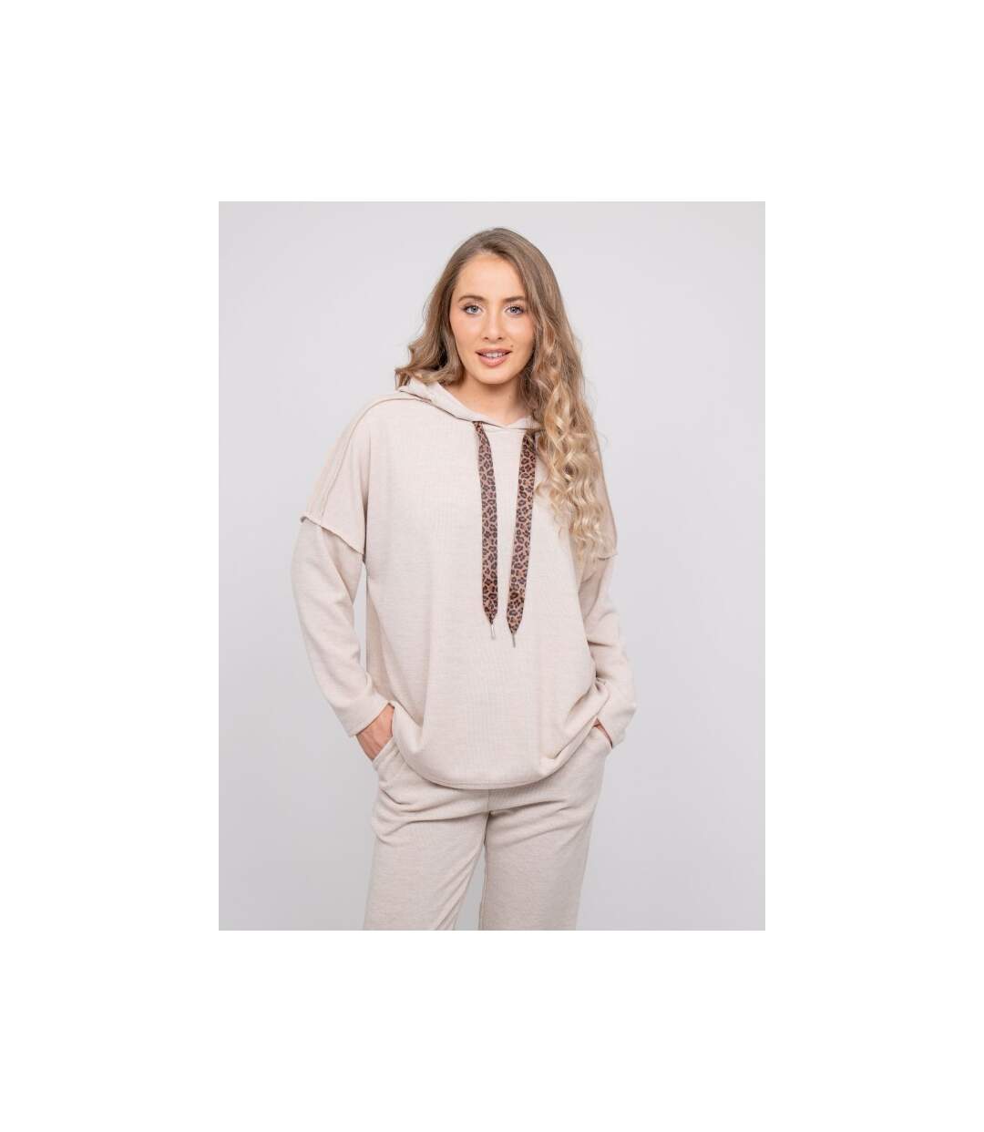 Sweat capuche oversize cordon léopard YOKO - Dona X Lisa-1