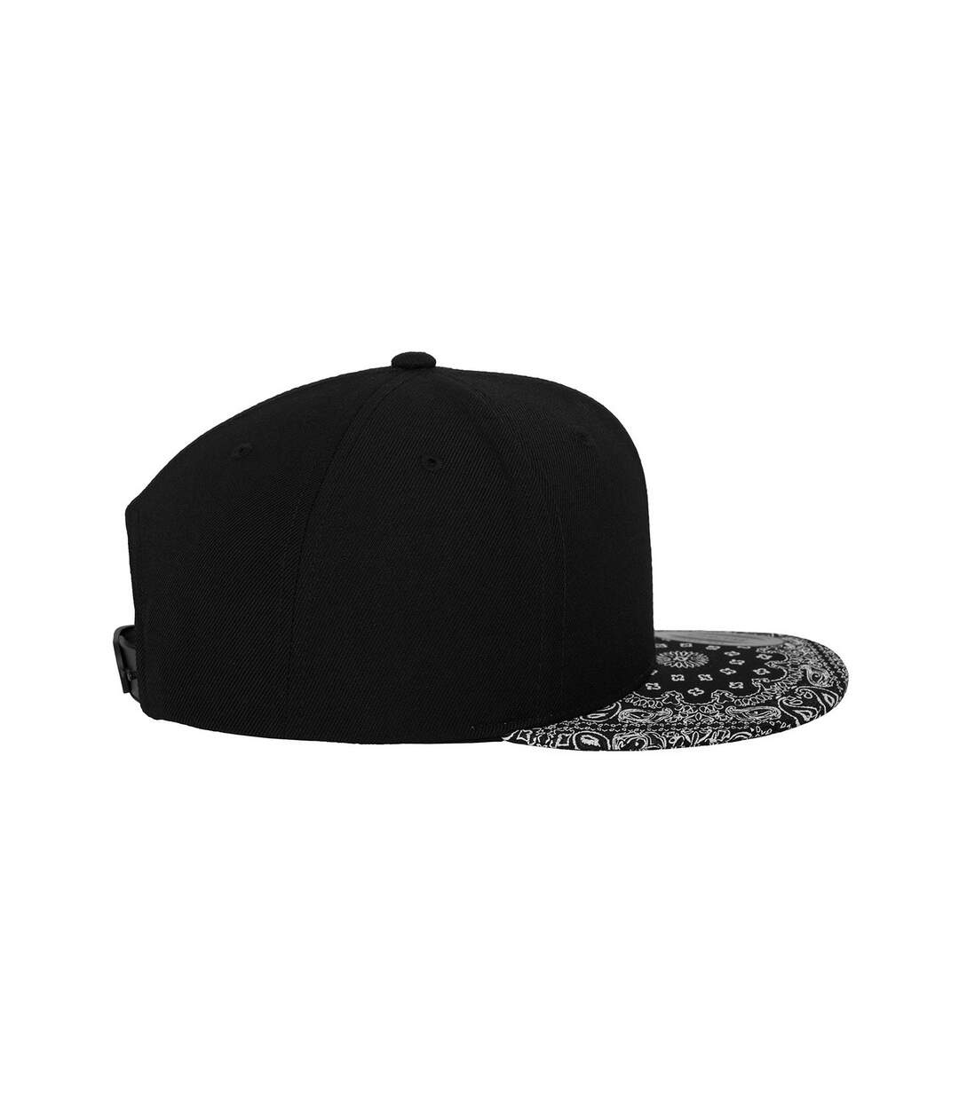 Unisex adult bandana snapback cap black/paisley Flexfit-3
