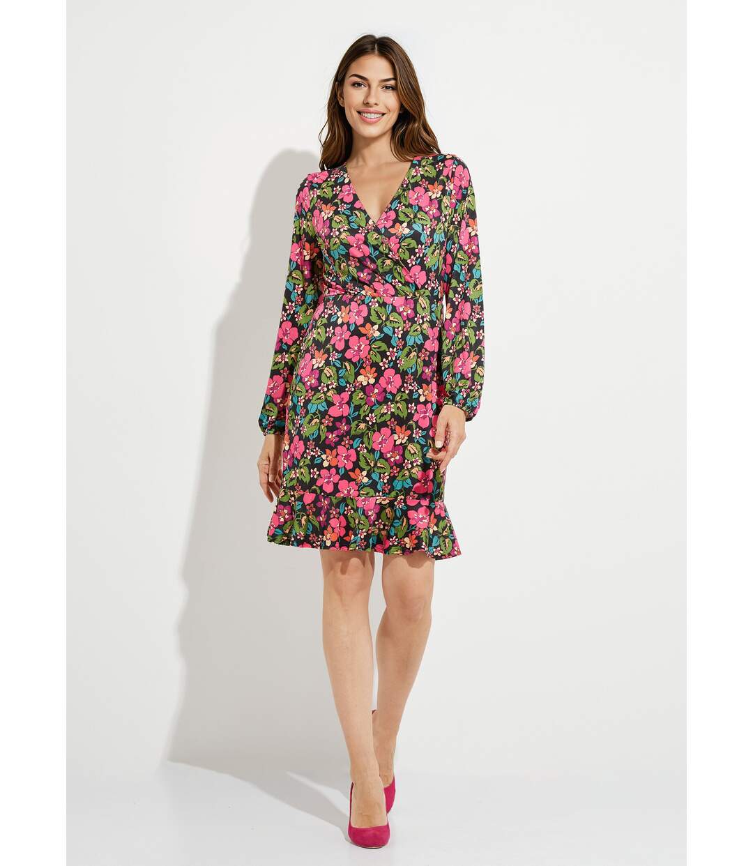 Robe cache-coeur courte évasée fleurie-1