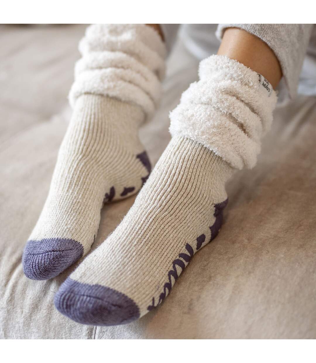 Ladies Fluffy Slouch Top Non Slip Thermal Bed Socks-4