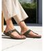 Isotoner Sandales femme à simple bride tong noir, semelle intérieur patch talon ultra confortables-2
