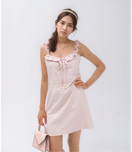 Robe courte en coton à  fines bretelles volantées - Couleur rose - Smocks au dos