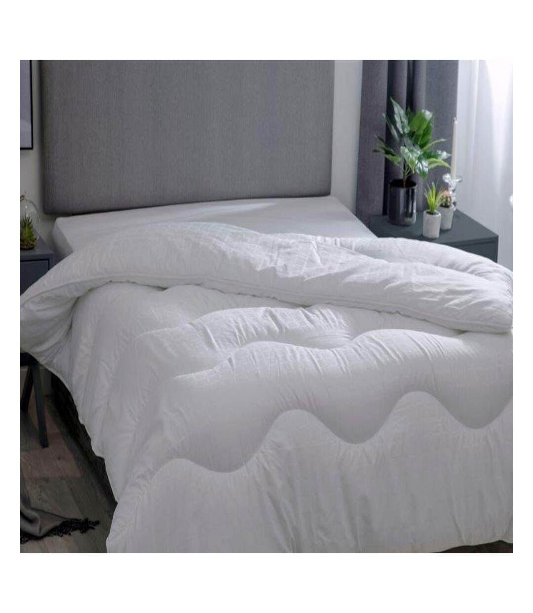 Belledorm Hotel Suite 4.5 Tog Filled Duvet (White) - UTBM205-1