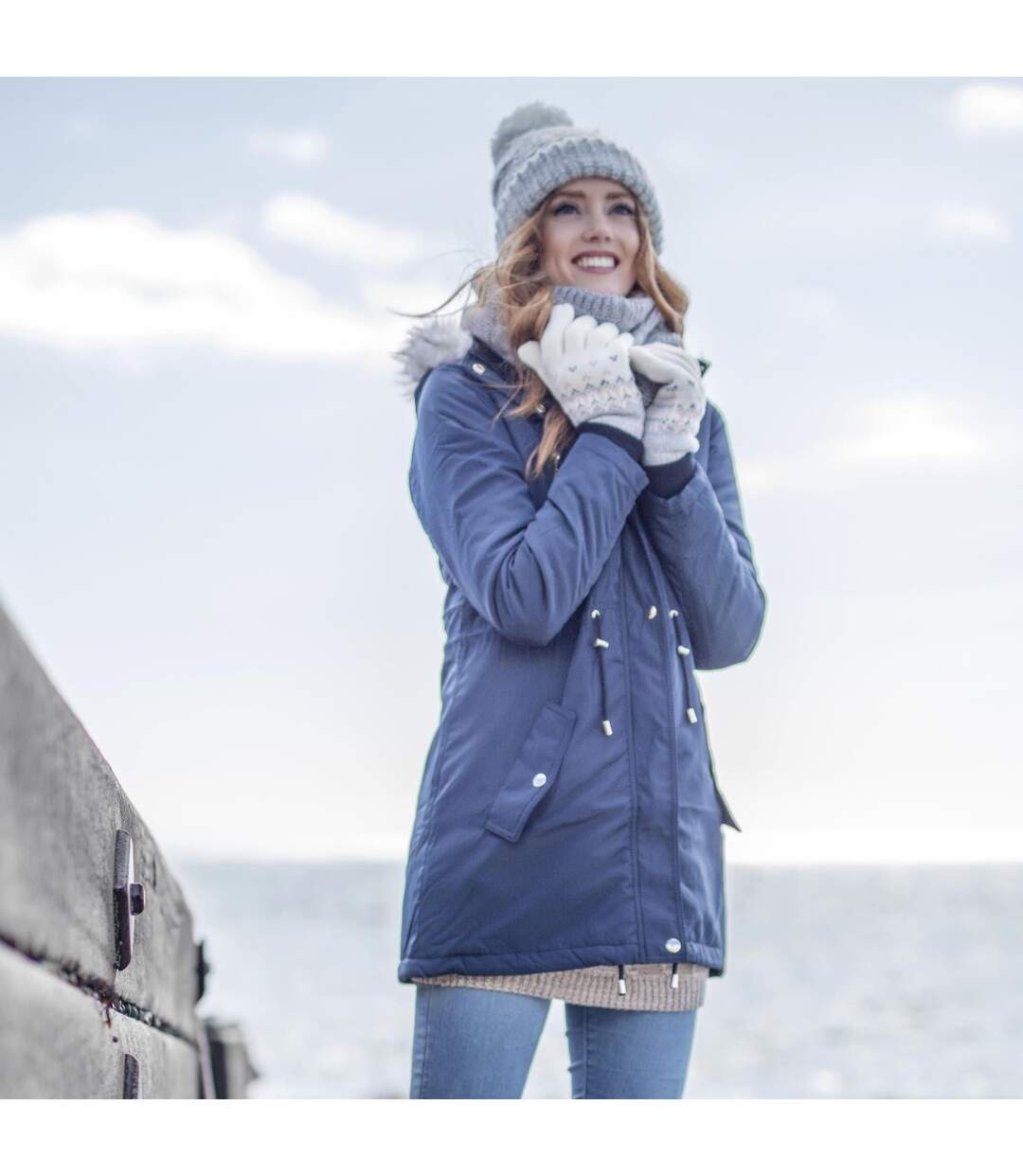 Ladies Fleece Lined Cuffed Thermal Winter Bobble Hat with Pom Pom-4