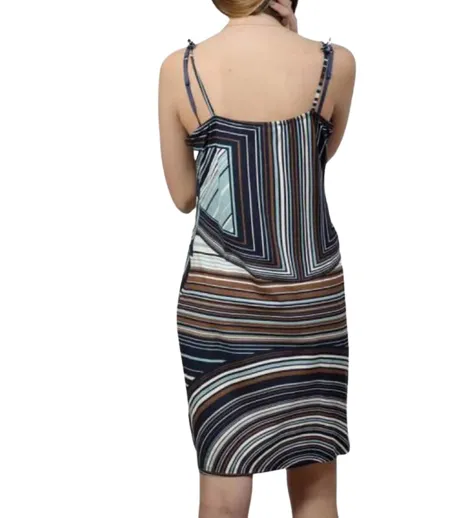 Robe femme bretelles fines imprimée graphique coupe droite
