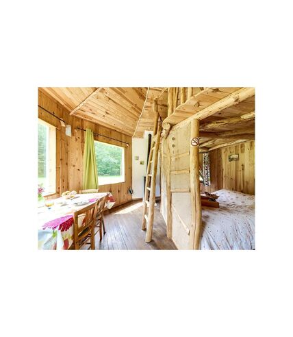 Escapade insolite dans les Vosges : 3 jours en cabane pour toute la famille - SMARTBOX - Coffret Cadeau Séjour