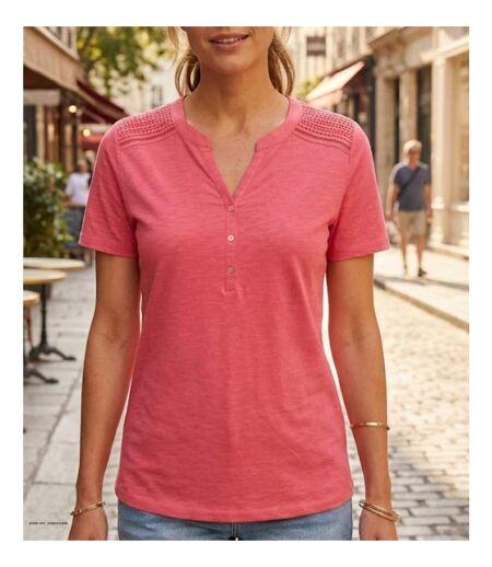 Tee-shirt femme MAYFLOWER TEEF4011A rose : la légèreté du coton flammé au style romantique