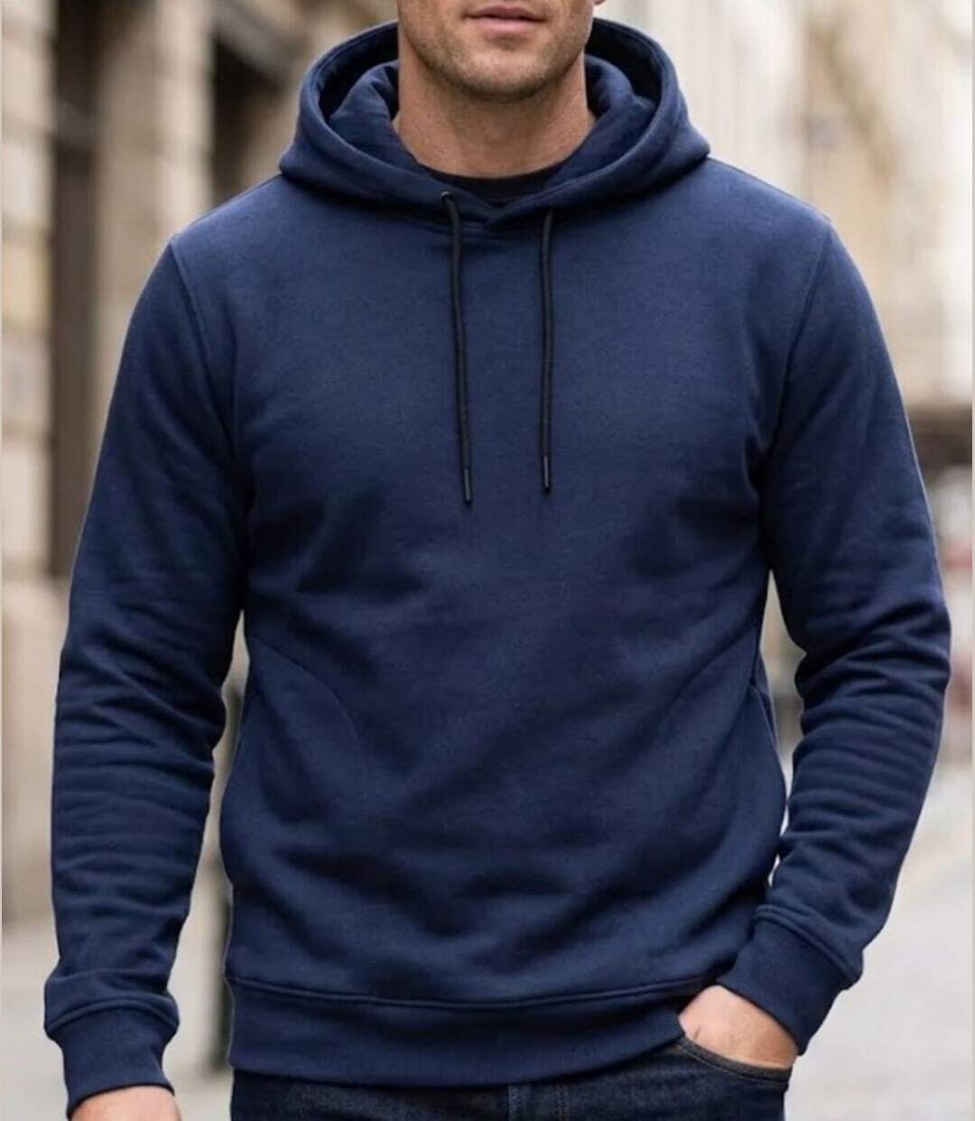 CHALLENGER PRIAM1 — Sweat à capuche marine : le compromis sport et praticité-1