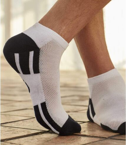 Pack of 4 Pairs of Men's Trainer Socks - Black Navy Grey White