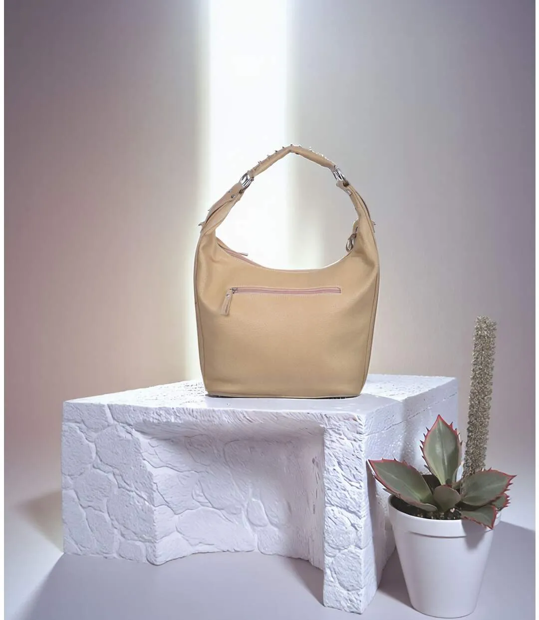 Sac à  Main beige Chic avec Poignées Confortables pour Femme-4