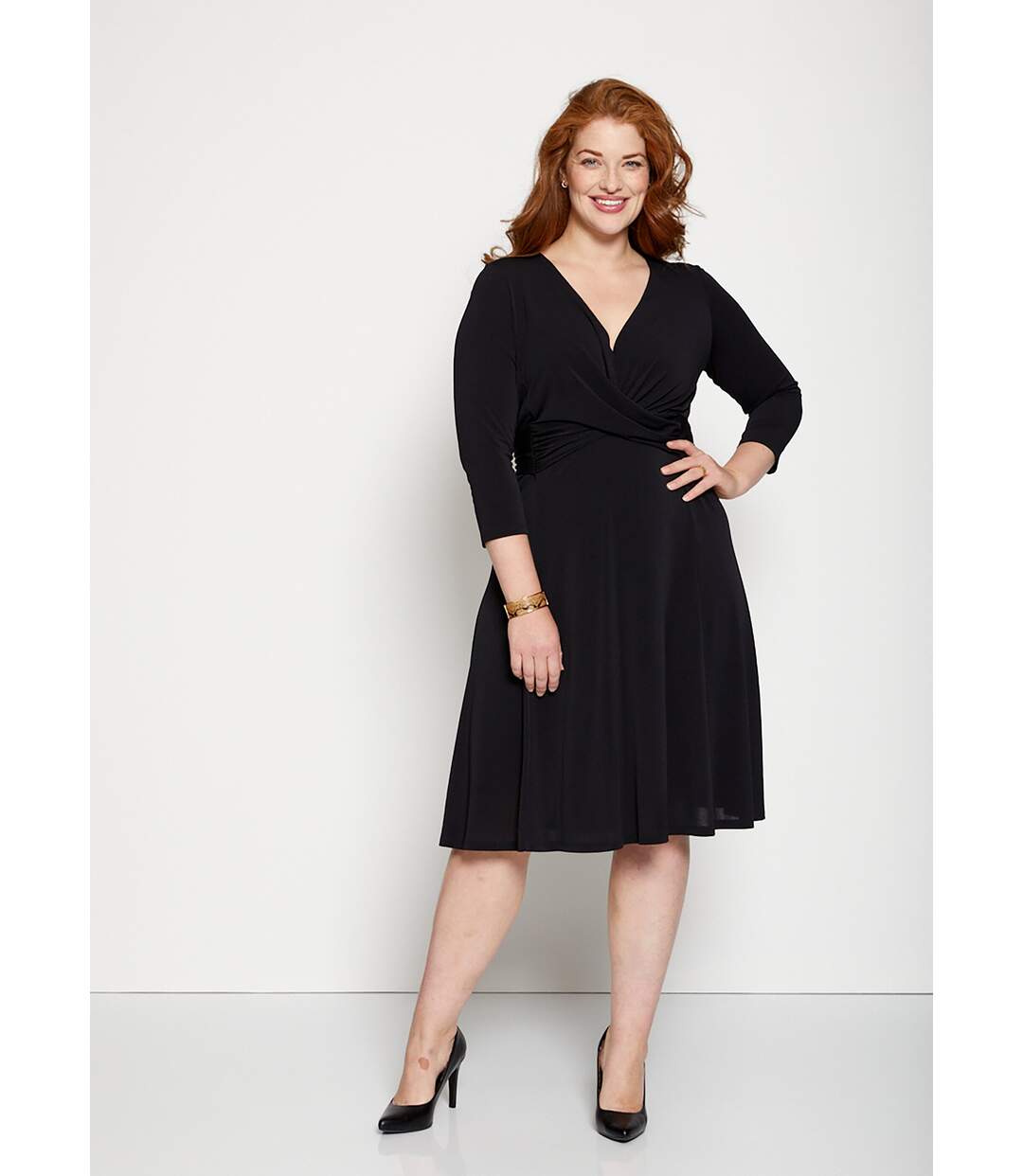 Robe courte cache-coeur en maille-1