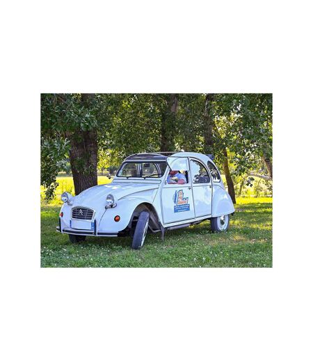 Balade romantique en 2 CV sur fond de coucher de soleil en Provence - SMARTBOX - Coffret Cadeau Sport & Aventure