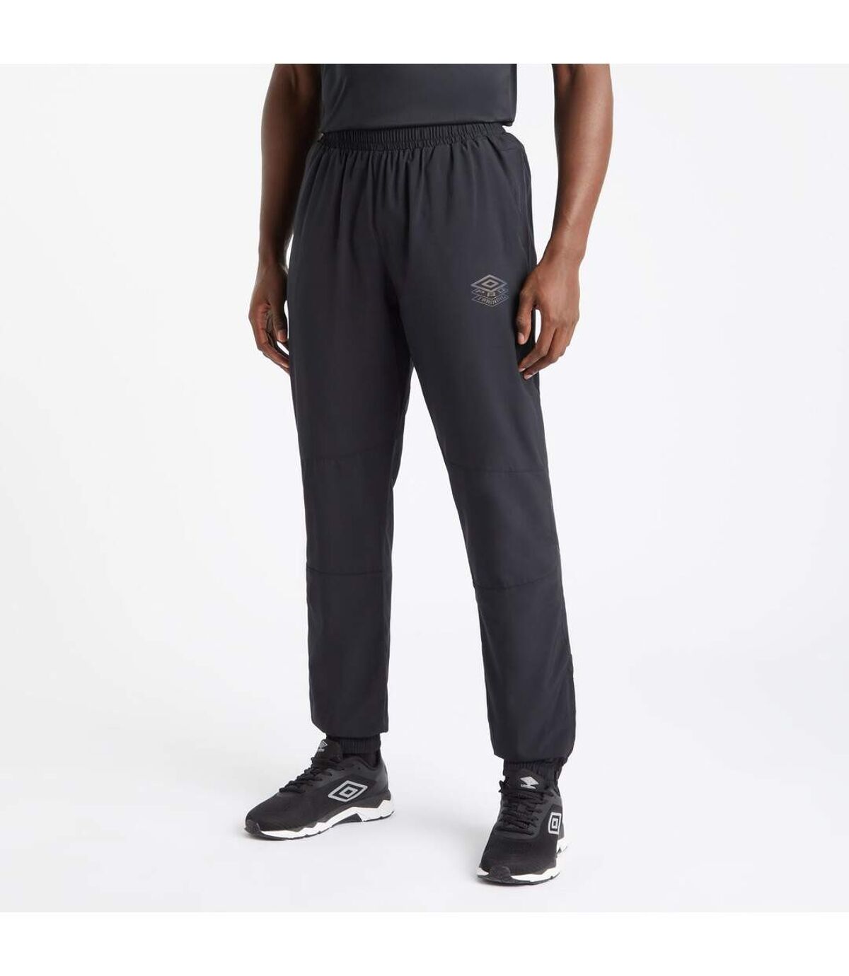 Umbro Mens Pro Training Woven Sweatpants (Black)