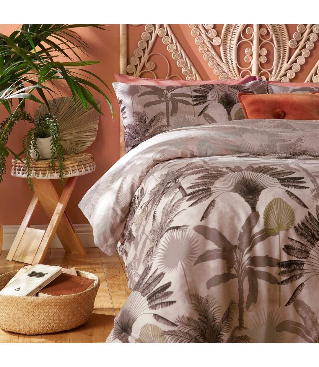 Malaysian palm duvet cover set blush Furn-2