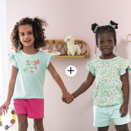 2 pyjamas