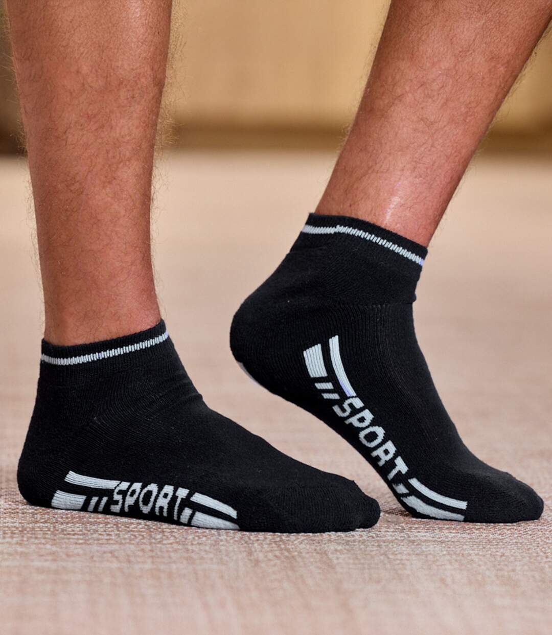 Pack of 6 Pairs of Men's Trainer Socks - Black White