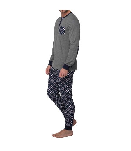 Interlock long-sleeved pajamas for men, model A0CHJ. Softness and comfort for cool nights.