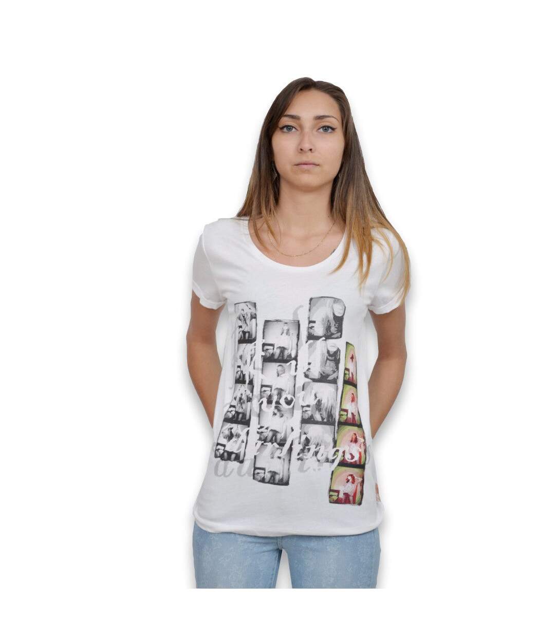 Tee shirt manches courtes femme de couleur blanc col rond