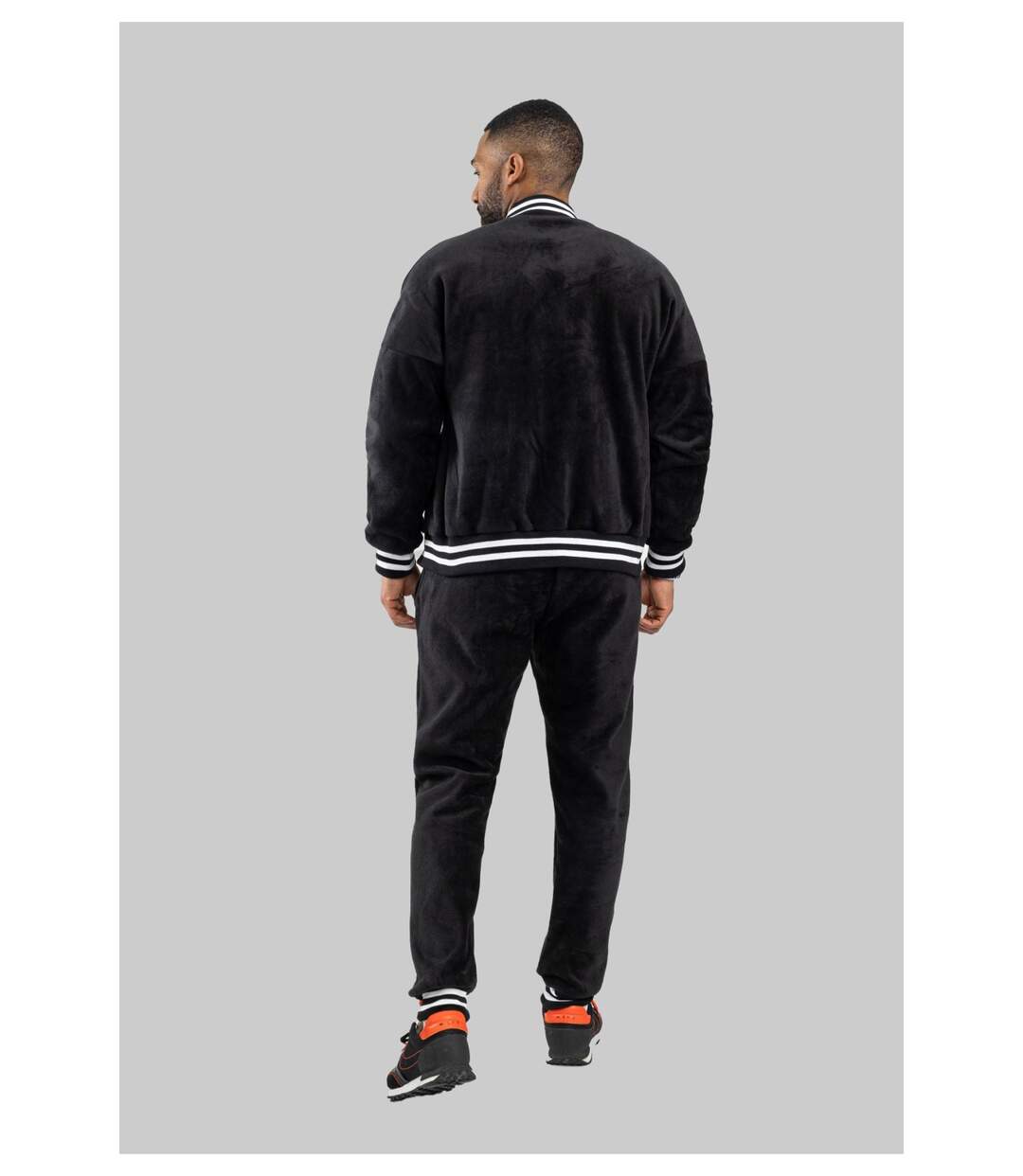 Ensemble Jogging-4