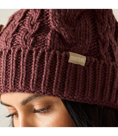 Bonnet À Maille Torsadée, Revers Et Pompon Duveteux Lovella Femme Pourpre Regatta
