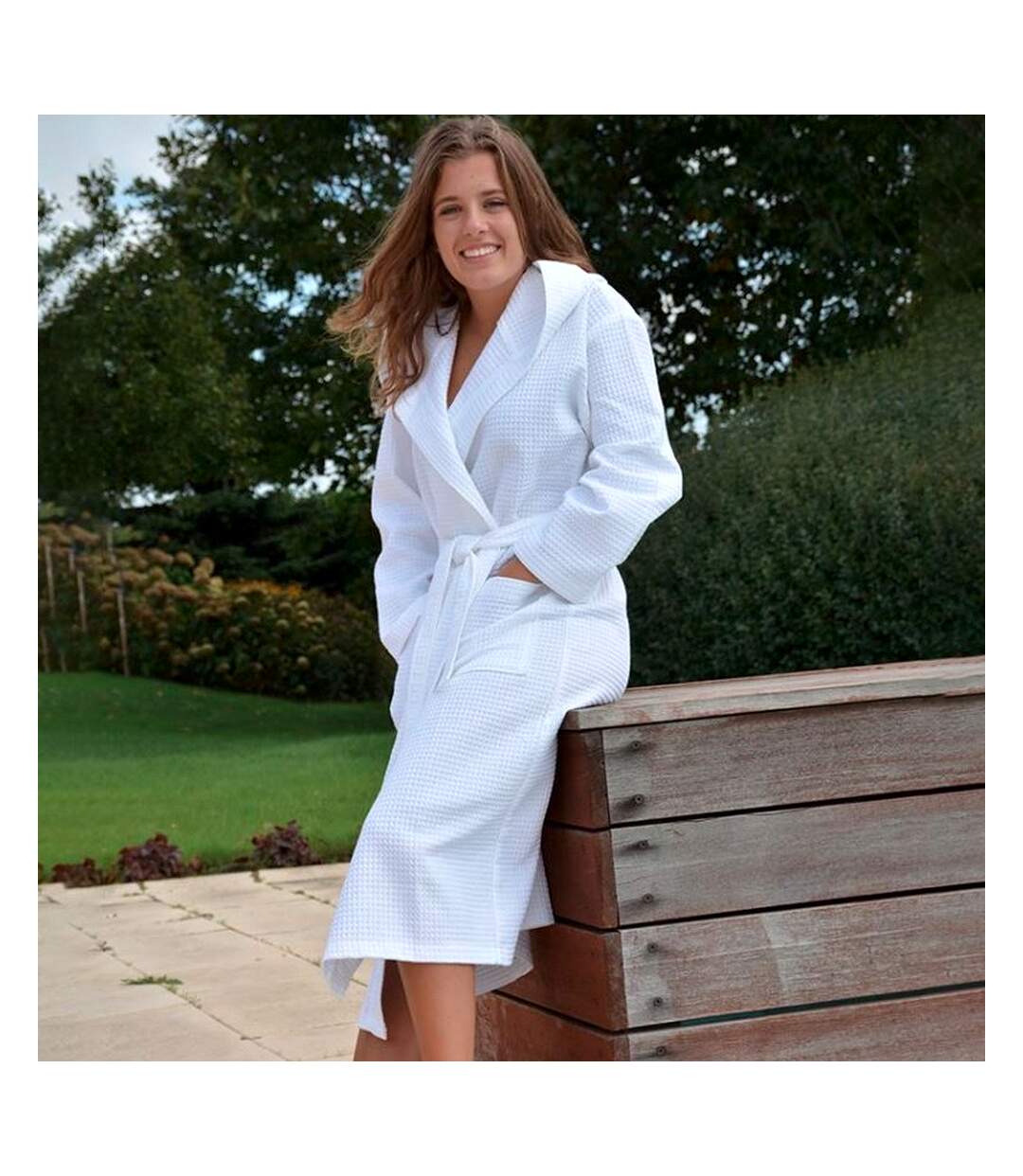 A&r towels womens/ladies waffle hooded bathrobe white ARTG-3