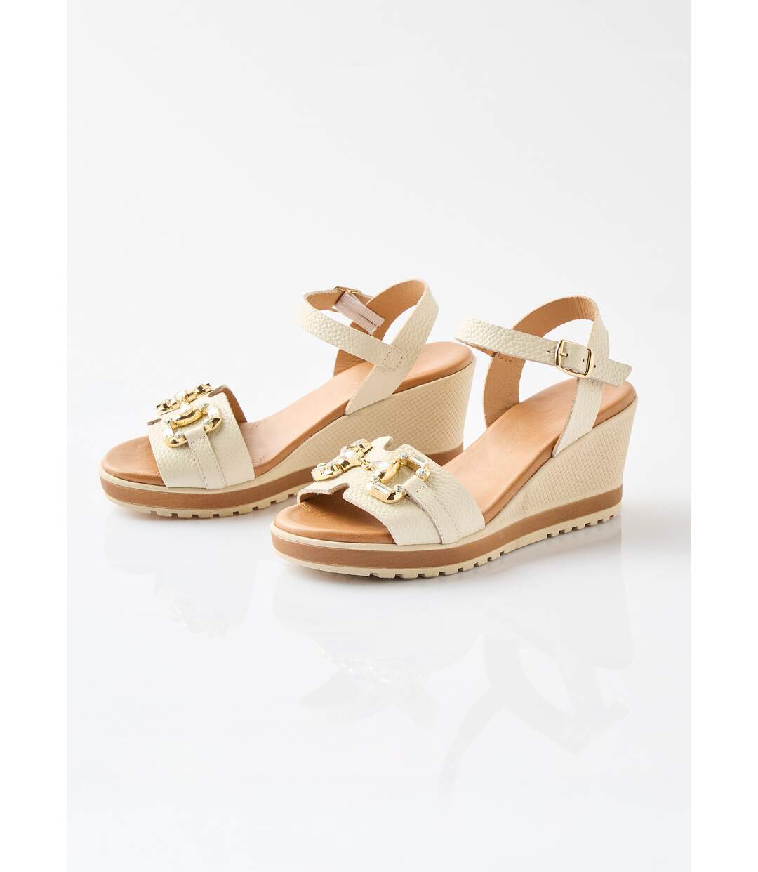Sandales compensées cuir largeur confort chic-4